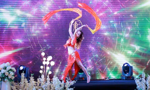 Đặc sắc của đêm diễn thời trang và giao lưu tài năng Hoa hậu Doanh nhân Châu Á Việt Nam 2022