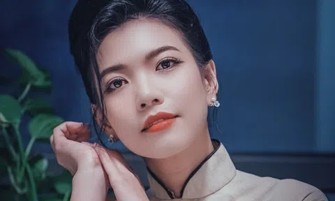 Người đẹp truyền thông “Áo Dài Tôi Yêu - Miss Sài Gòn 2023” - Phía sau  một danh hiệu