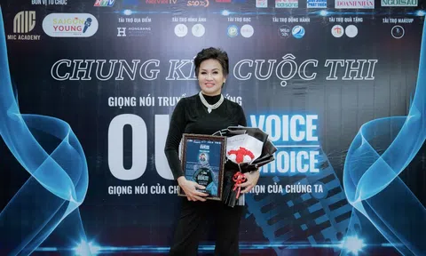 Miss Phạm Nguyệt xuất hiện rạng rỡ tại Đêm Chung kết cuộc thi giọng nói truyền cảm hứng Our Voice - Our Choice 2023
